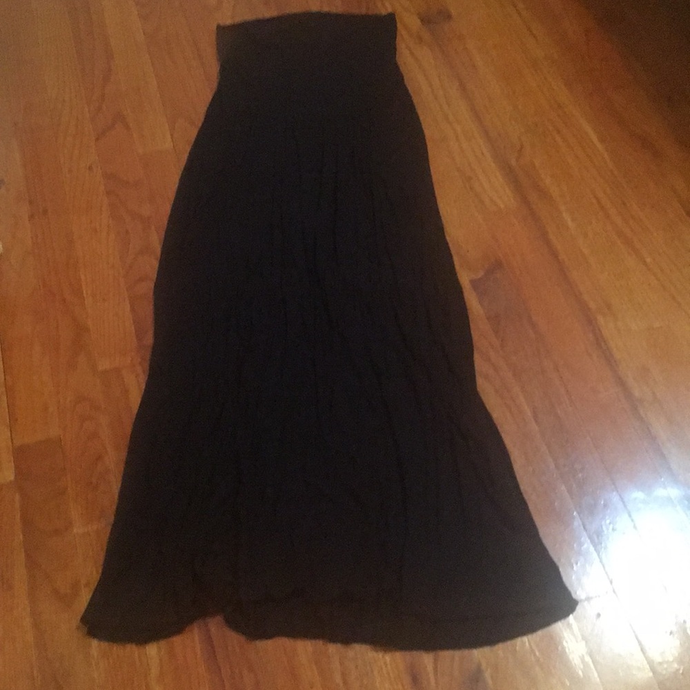 Motherhood Maternity black stretch skirt